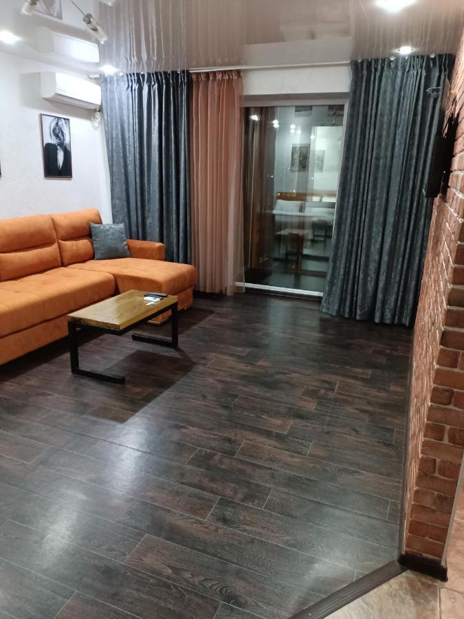 Apartment с видом на парк,в минуте ходьбы от акимата,налоговой, прокуратуры,рахмета,dostyk Mall,цона *